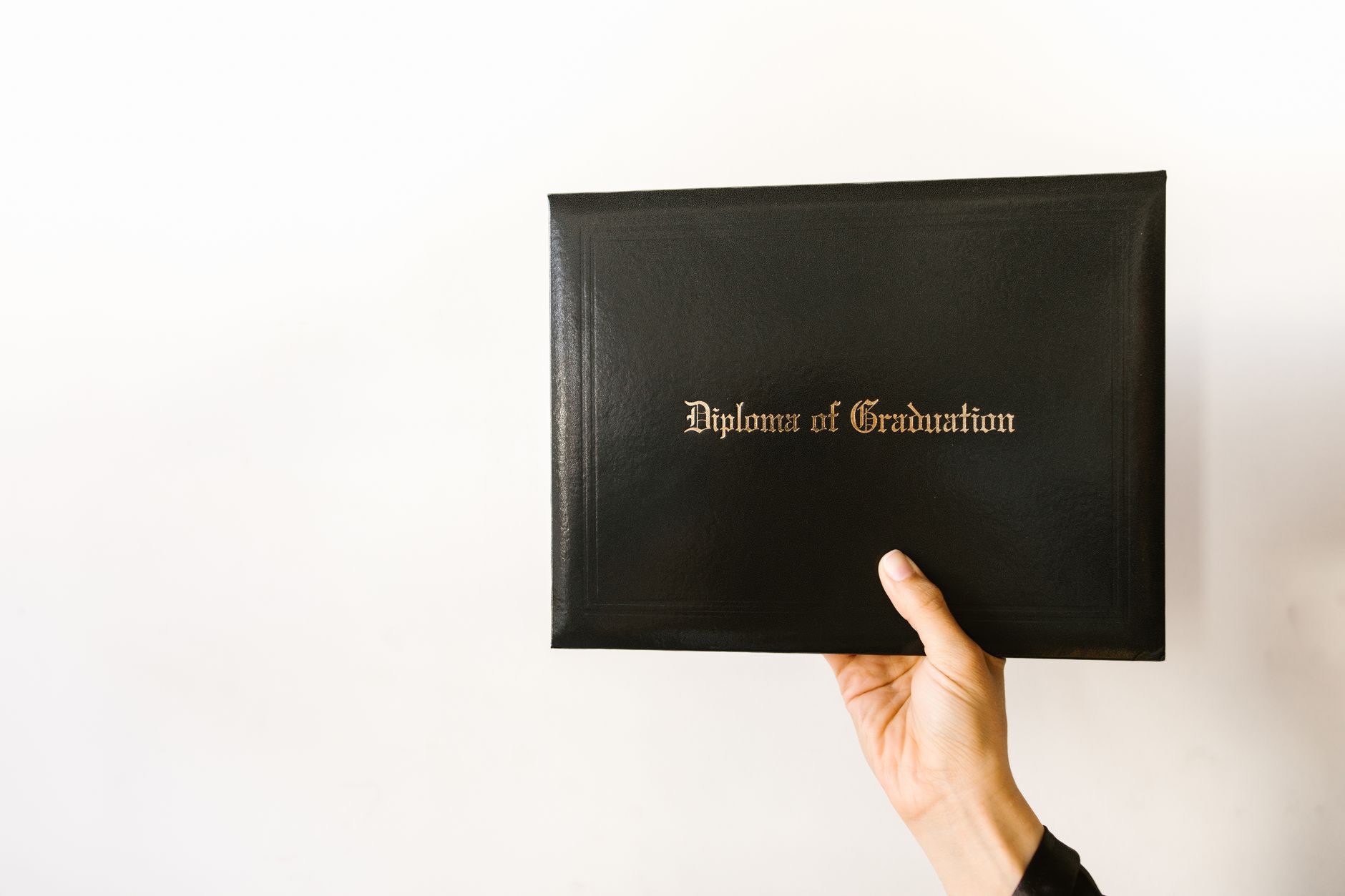 uk-visa-rules-tighten-foreign-student-ban-nz-study-stability image 2